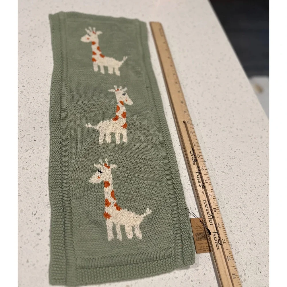 Creative Co-Op Giraffe Cotton Knit Burp Cloth Sage Green DF0773A NWT